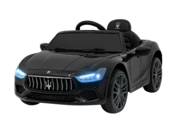 MASERATI GHIBLI CZARNY